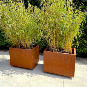 Cortenstaal plantenbak Rechthoek 60x80 H=40 cm MET bodemplaat + 4 wielen
