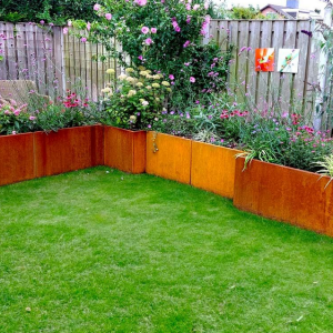 Cortenstaal plantenbak Rechthoek XL 200x60 H=80 cm MET bodemplaat