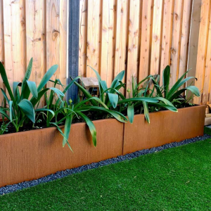 Cortenstaal plantenbak Rechthoek XL 240x50 H=60 cm MET bodemplaat