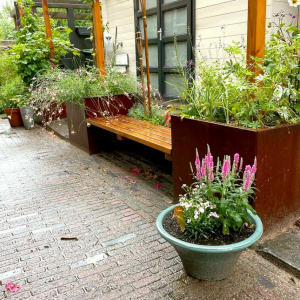 Cortenstaal plantenbak Vierkant 70x70 H=70 cm MET bodemplaat