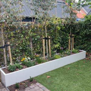 Gepoedercoat staal plantenbak Rechthoek XL 360x50 H=60 cm - Wit (RAL9010) MET bodemplaat