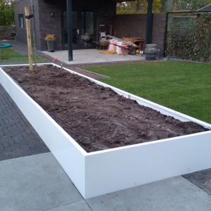 Gepoedercoat staal plantenbak Rechthoek XL 400x100 H=50 cm - Wit (RAL9010) MET bodemplaat