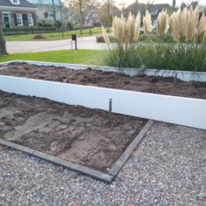 Gepoedercoat staal plantenbak Rechthoek XL 480x60 H=60 cm - Wit (RAL9010) MET bodemplaat