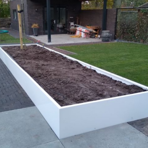 Gepoedercoat staal plantenbak Rechthoek XL 500x100 H=60 cm - Wit (RAL9010) MET bodemplaat