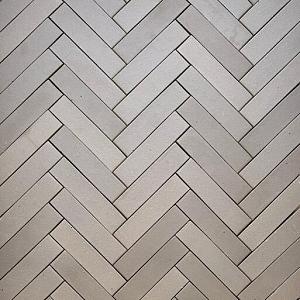 UWF 60 camila ongetrommeld