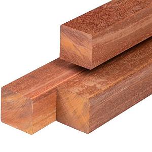 Angelim vermelho hardhout paal 8.5x8.5x400 cm | geschaafd | 4 ronde hoeken | ongepunt