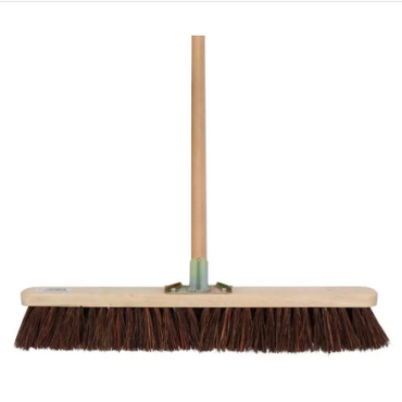 Straatbezem natuurvezel 60cm met steel