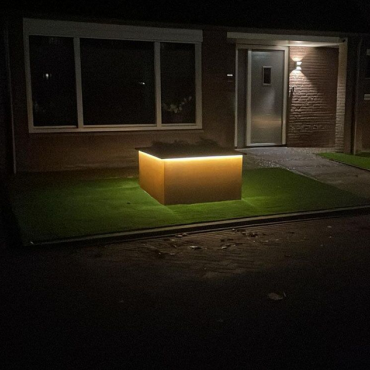 Cortenstaal plantenbak met LED 120x120 cm H=80 cm ZONDER bodemplaat
