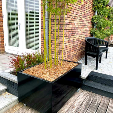 Gepoedercoat staal plantenbak Rechthoek 50x60 H=60 cm - Antraciet (RAL7016) MET bodemplaat + 4 wielen