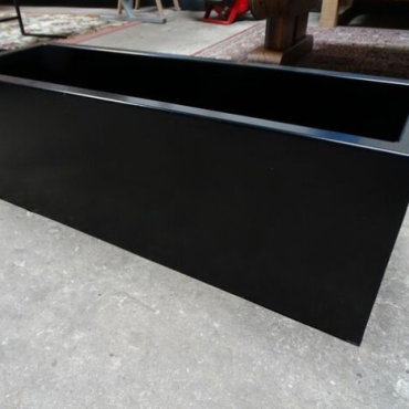 Gepoedercoat staal plantenbak Rechthoek 50x80 H=80 cm - Zwart (RAL9005) MET bodemplaat + (8) voeten