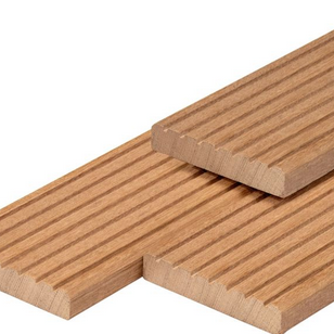Hardhouten Bangkirai vlonderplank kunstmatig gedroogd. 1 zijde 7-groeven. 1 zijde glad 2.5x14.5x430
