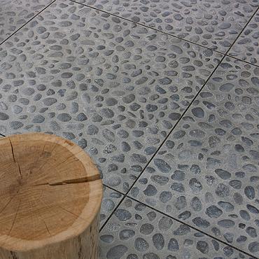 Pebble OUT 2.0 Black tegel 90x90x2 cm.