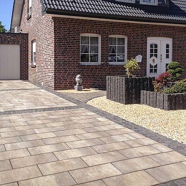 PALISSADE BLACK PEARL BASIC 12X12X75CM **UITLOPEND**